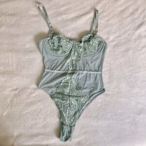 Sexy Light Green Fitted Lacy Lingerie Bodysuit